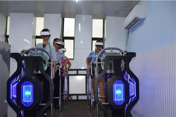 地震臺風科普體驗館適合孩子老人嗎？